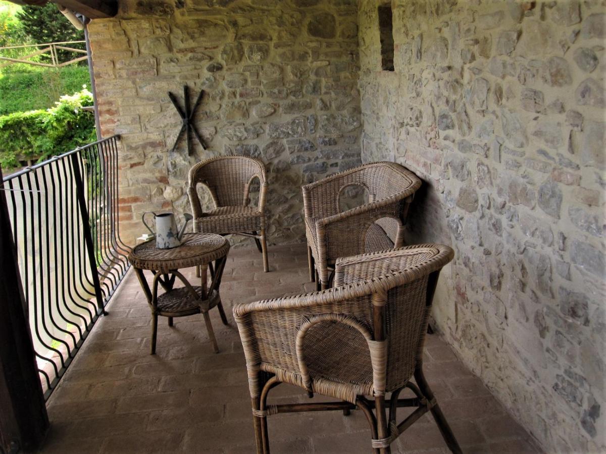 La Pietra Rara B&B Montone  Exterior photo